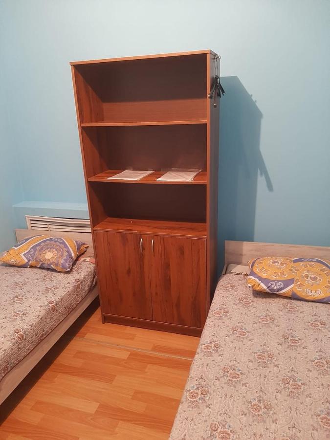 Фэмили Хостел Almaty Bagian luar foto