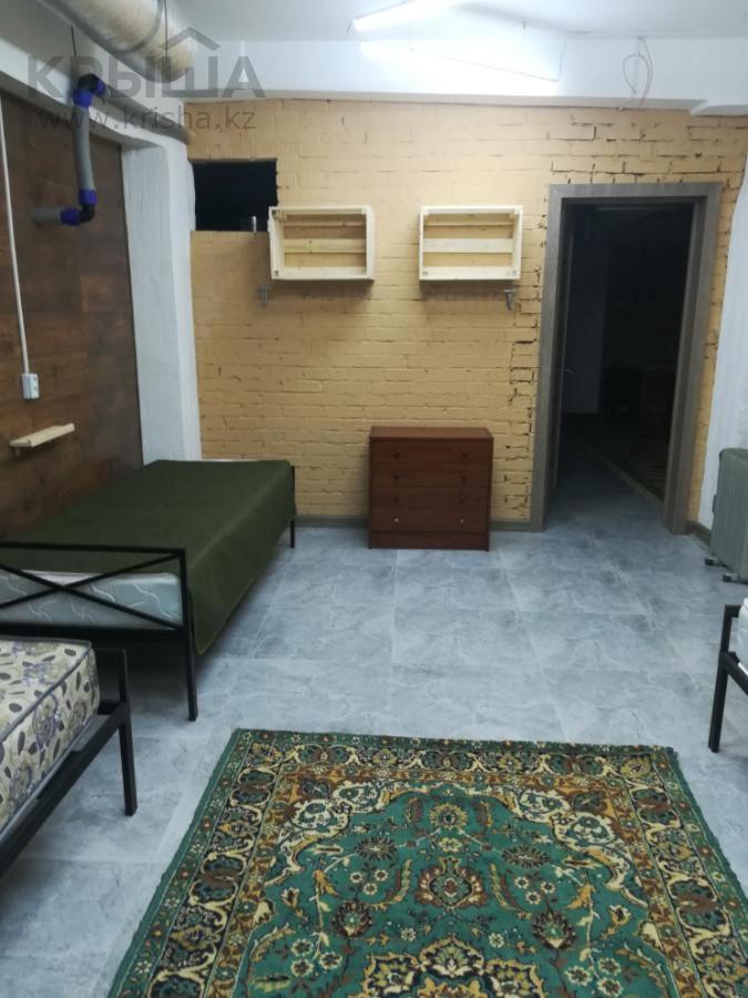 Фэмили Хостел Almaty Bagian luar foto